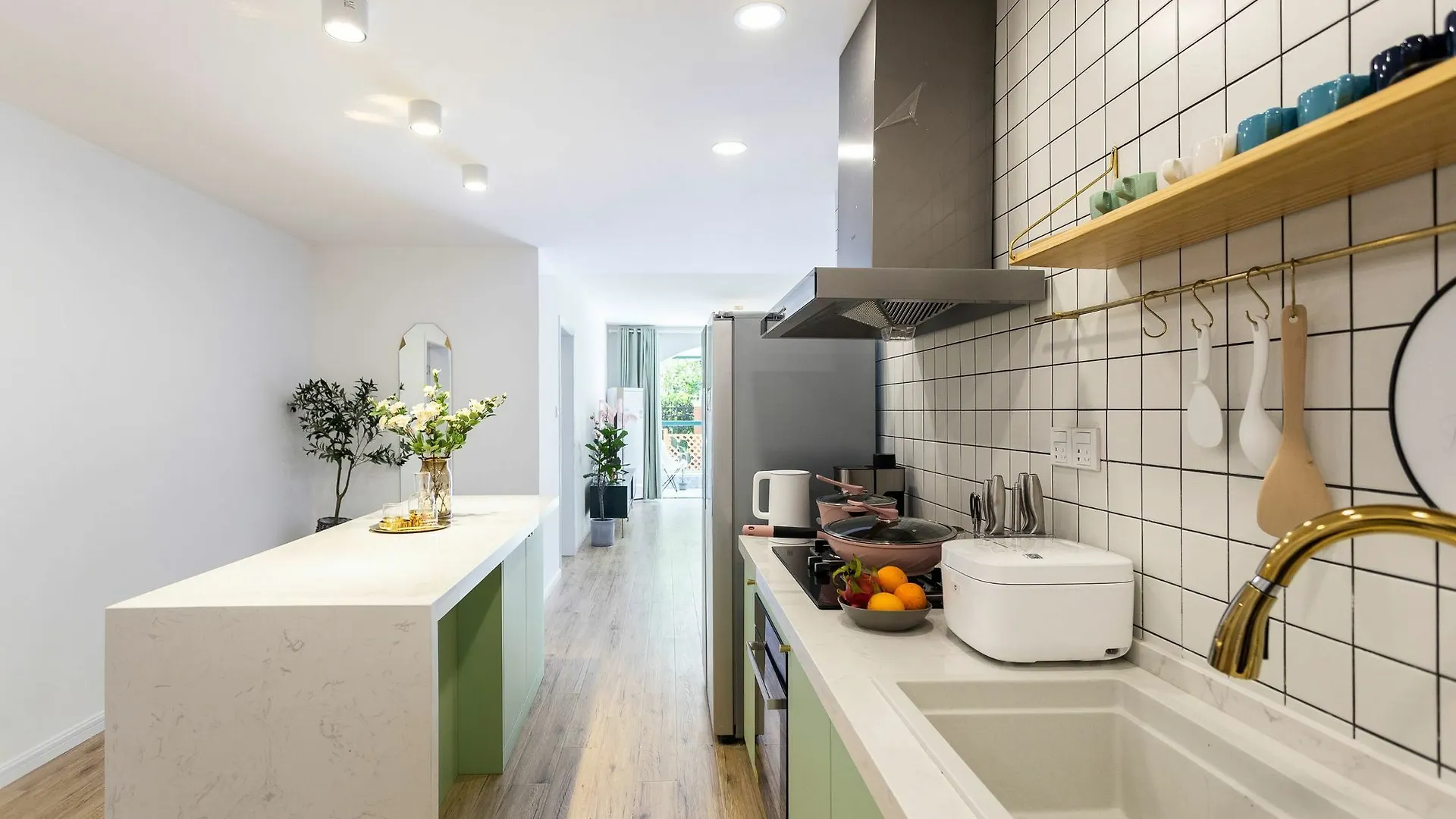 Starhome West Huaihai Road Branch Shanghai 0*,  China